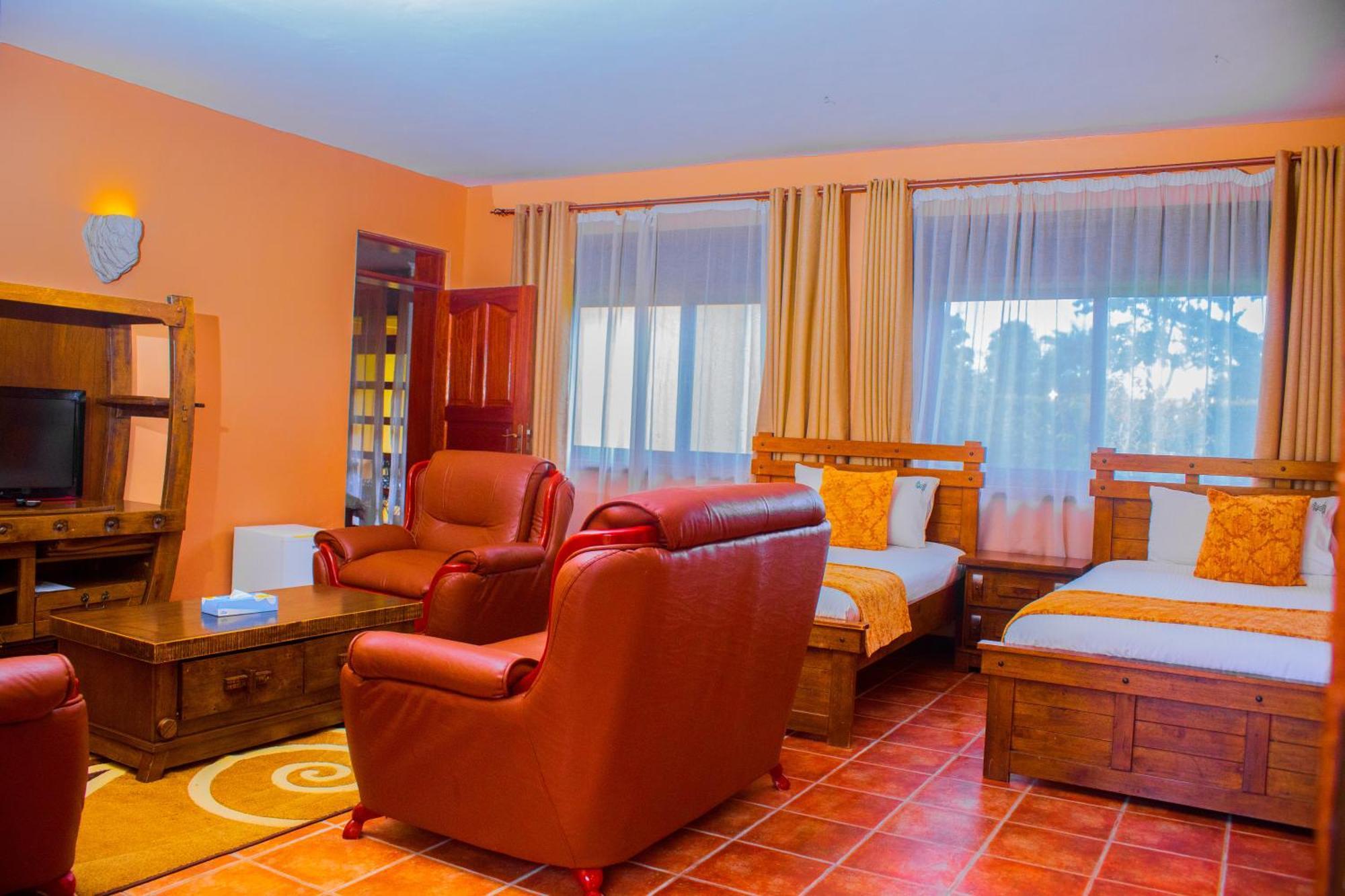 Mountains Of The Moon Hotel Fort Portal Exterior photo