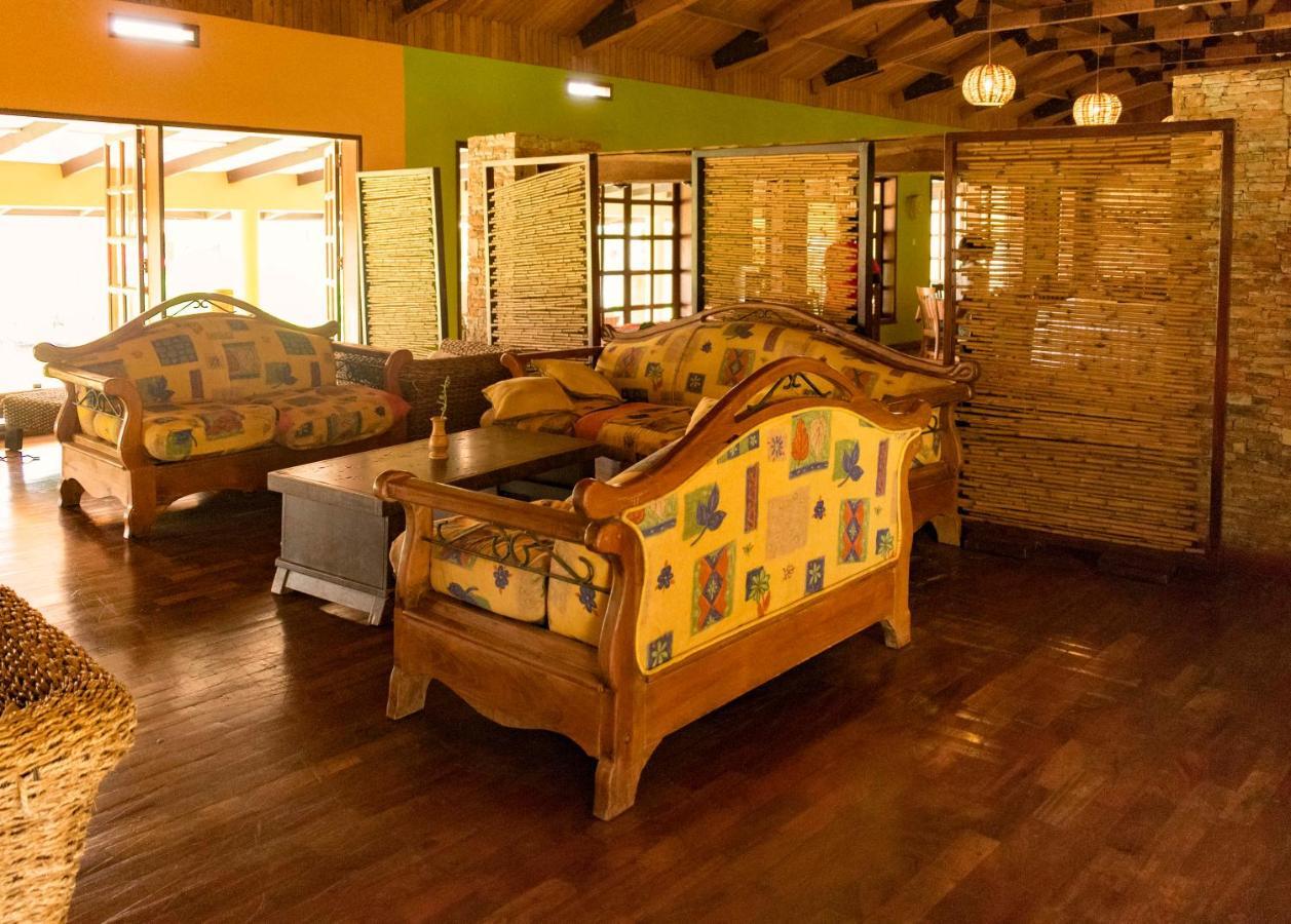 Mountains Of The Moon Hotel Fort Portal Exterior photo